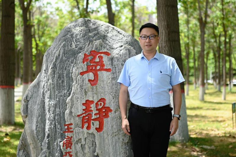 569 / 正版软件平台 / 团委 